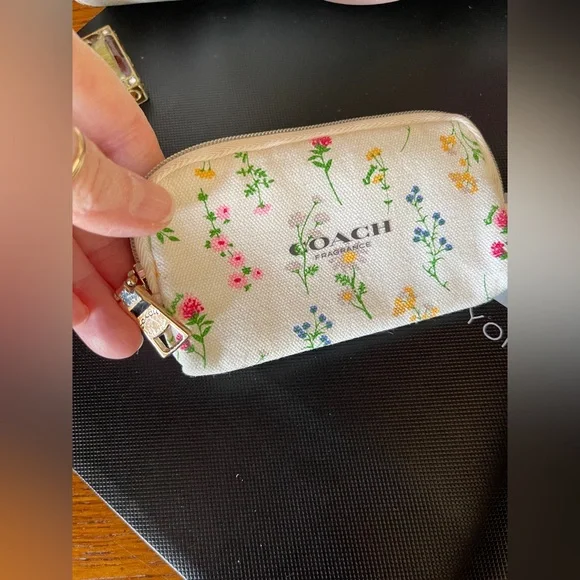 Coach Rowan Floral Satchel with Matching Wristlet - Picture 11 of 12